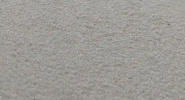 Glassperler på toppstrøk Epoxymaling Sikafloor 264 RAL 9003